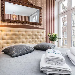 Szlachecki I Pod Artusem Apartamento